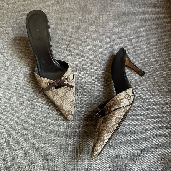 Vintage Gucci brown monogram mules - Picture 1 of 6